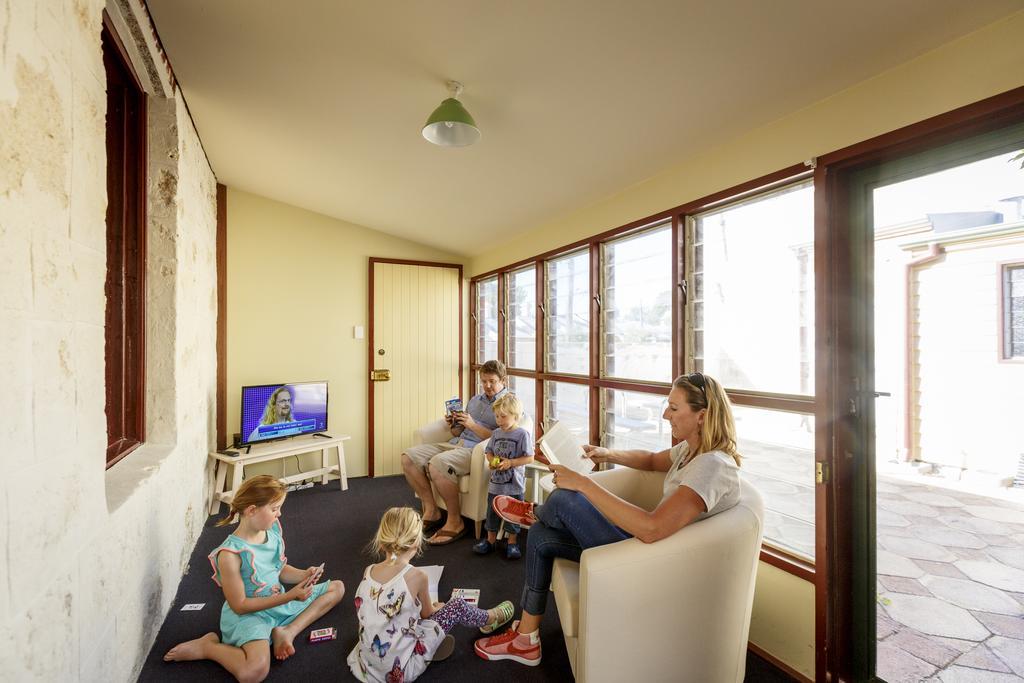 West Perth Fremantle Colonial Cottages מראה חיצוני תמונה